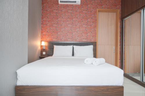 Mampang Prapatan Apartment | Stunning and Comfortable 2BR Samara Suites Apartment By Travelio