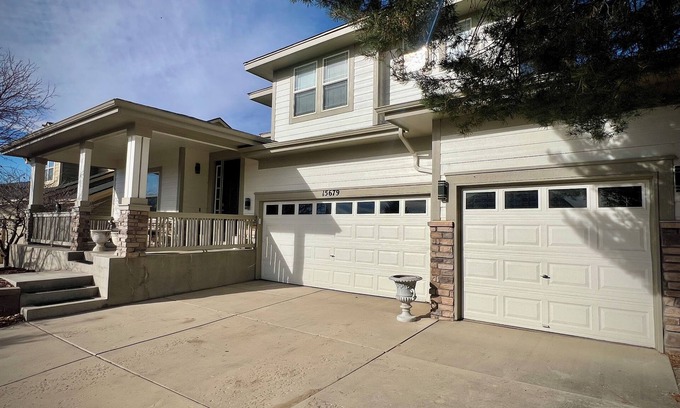 Commerce City House | Stunning and spacious 4-bedroom, 4.5-bathroom home is perfect for families nn