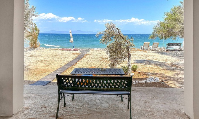 Paralia Apartment | Stunning apartment in Astros Kynourias