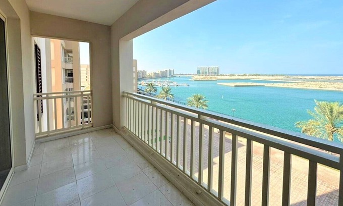 Mina Al Arab Apartment | Stunning Apartment with Lagoon view in RACK