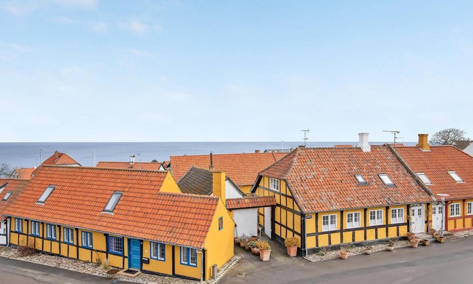 Gudhjem Apartment | Stunning apartment in Gudhjem
