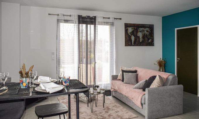 Lantic Apartment | Stunning apartment in Lantic with WiFi