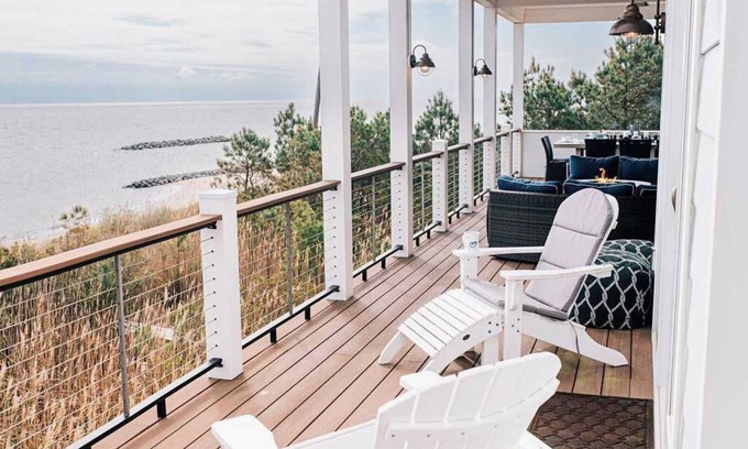 Windmill Point House | Stunning Bay Front Escape + Private Beach + P-Pong