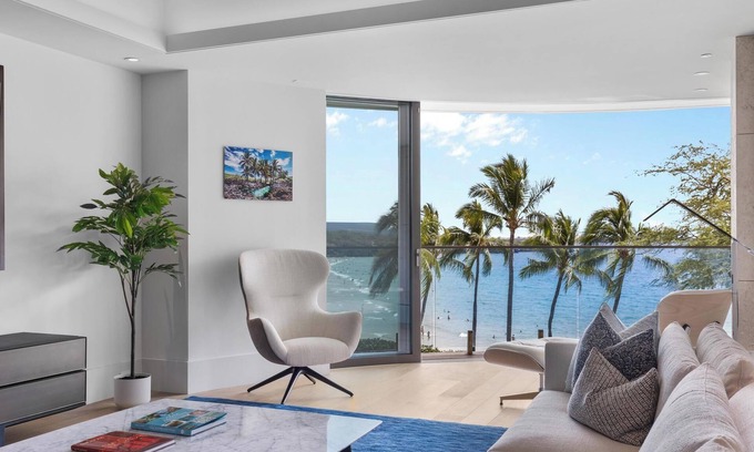 Kamuela Condo | Stunning Beachfront Condo at Hapuna Residences
