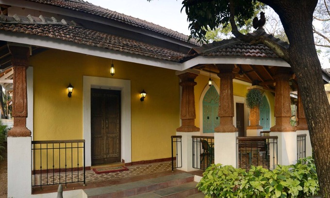 Chorao Villa | Stunning designer Villa with Pool in North Goa
