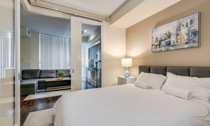 Fort York Condo | *Stunning DT Waterfront Suite- Welcome Long Stay