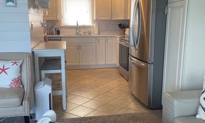Cottage Line House | Stunning Furnished Beachfront Townhouse in Oceanview