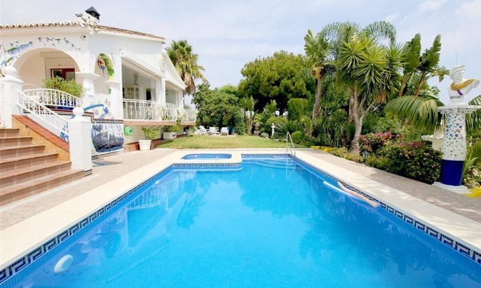Estepona Villa | Stunning hillside family villa with all features, Under 10 mins drive to beach and town centre