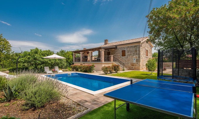 Sveti Vid Dobrinjski House | Stunning home in Svet Vid Dobrinjski