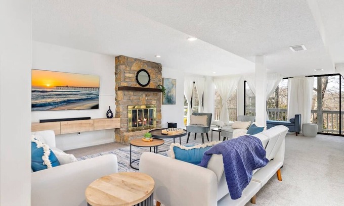 Bucyrus House | Stunning home campsite, wheelchair access, next to overland park