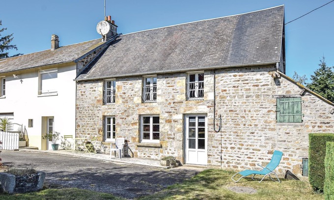 Lonlay-l'Abbaye House | Stunning home in Lonlay l'Abbaye