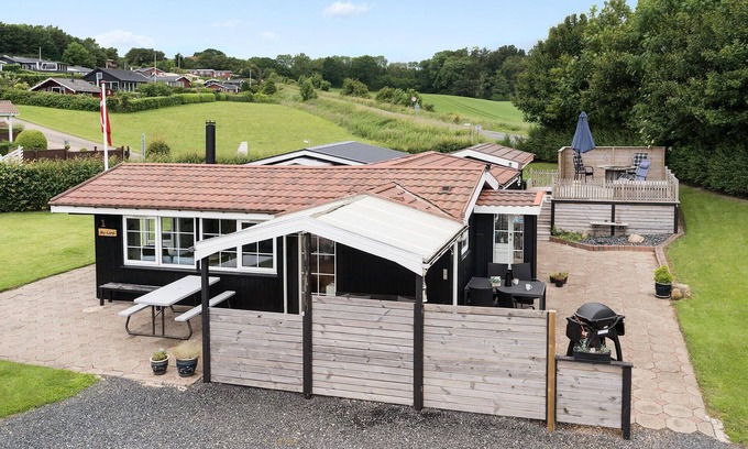 Aabenraa House | Stunning home in Aabenraa with kitchen
