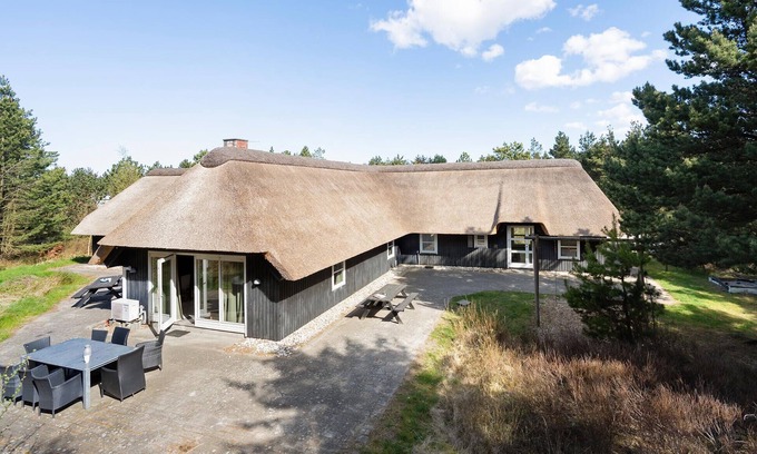 Blavand Strand House | Stunning home in Blåvand with sauna