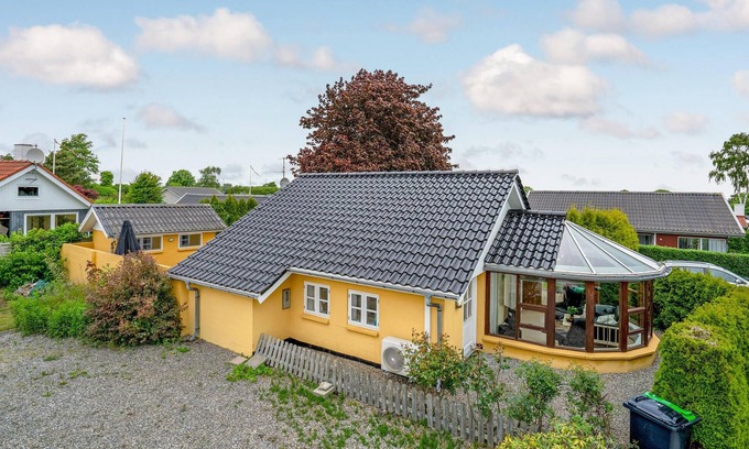 Flovt Strand House | Stunning home in Haderslev with WiFi