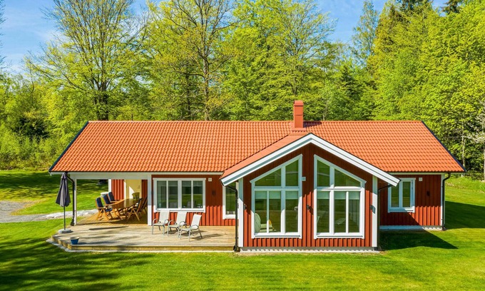 Stavsjo House | Stunning home in Lidhult with WiFi