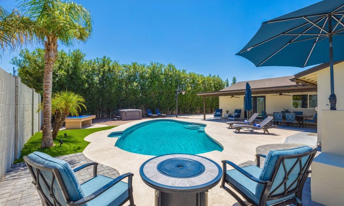 Tami Estates House | Stunning Home in Prime Location | Pool, Spa, Games