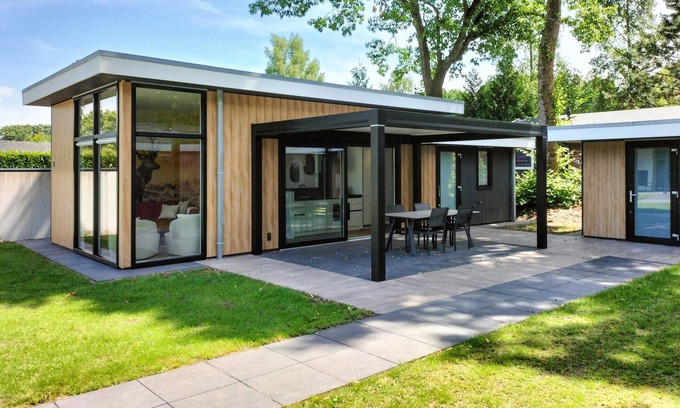 Voorthuizen House | Stunning home in Voorthuizen