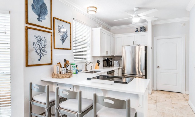 White's Gulfview House | Stunning Home near Deeded Beach, Fast WiFi, Patio, AC & 2 Bikes