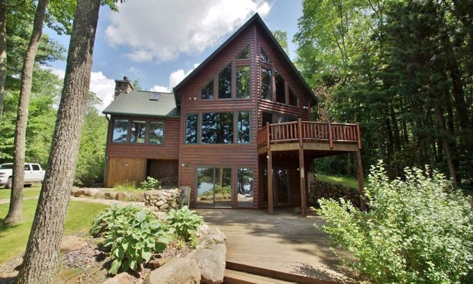 Hayward Cabin | Stunning Lakefront Home- Amazing 5,500 acre Lac Courte Oreilles Lake