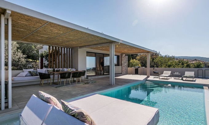 Kavallos Villa | Stunning Lefkada Villa | 2 Bedrooms |.