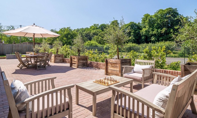 Sudbury Cottage | Stunning luxury cottage in historic country estate - Belchamp Hall Stables