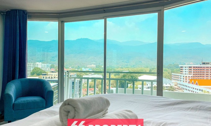 Chang Phueak Apartment | Stunning Mountain View Duplex w Full Kitchen - Walk to Nimman