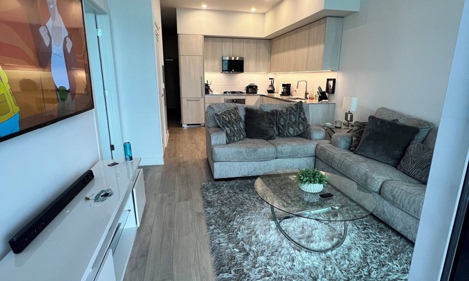 Downtown Long Beach Apartment | Stunning Ocean View Penthouse 1bd 2br