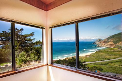 Montara House | Stunning Oceanview Coastal Home Beach Trails Family Activities