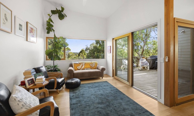 Anglesea House | Stunning on Clairville