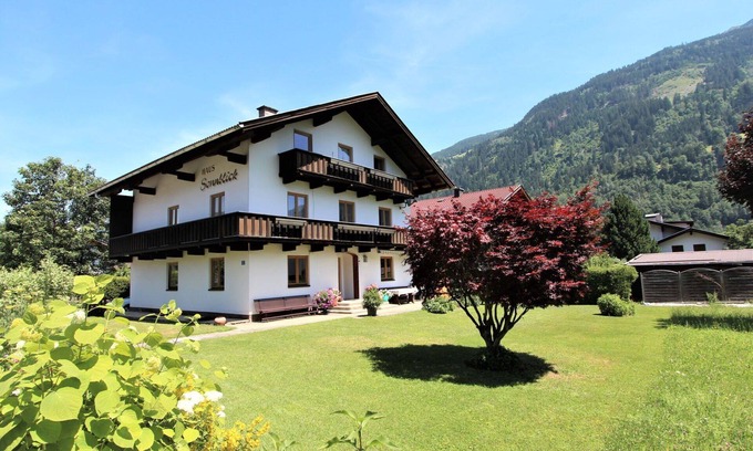 Uderns House | Stunning private villa for 16 guests with WIFI, TV, terrace and panoramic view