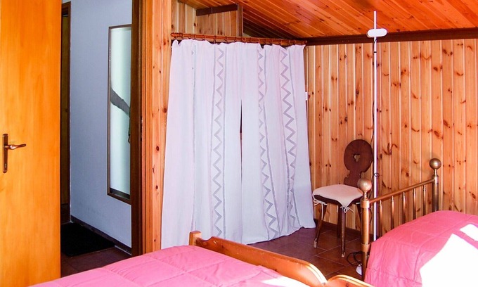 Carlazzo House | Stunning private villa for 5 guests with WIFI, TV, patio, pets allowed, panoramic view and parking