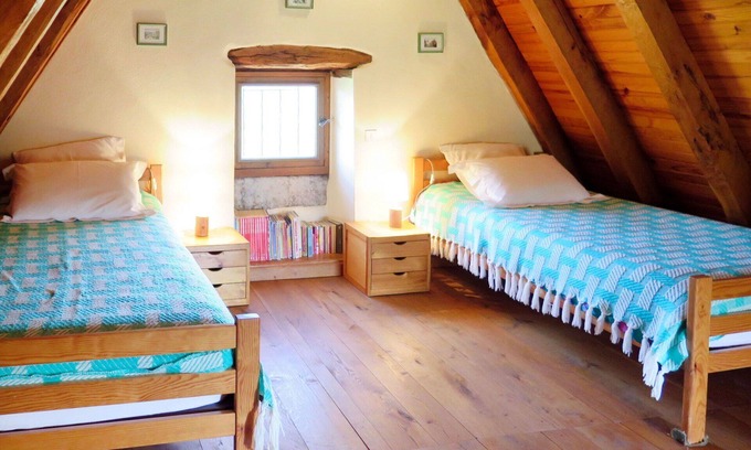 Labastide-Murat Villa | Stunning private villa for 4 guests with TV, terrace, pets allowed, panoramic view and parking