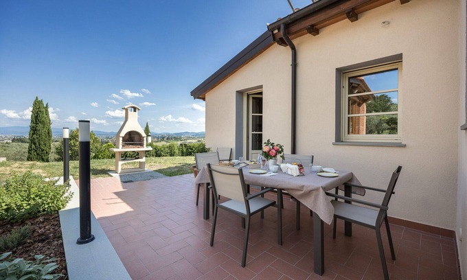 Carmignano Villa | Stunning private villa with WIFI, A/C, pets allowed, panoramic view and parking, close to Florence