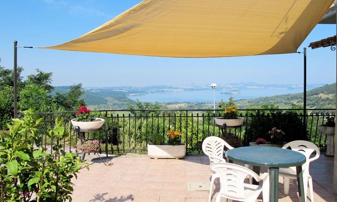 Montefiascone House | Stunning private villa for 5 guests with WIFI, TV, terrace and pets allowed