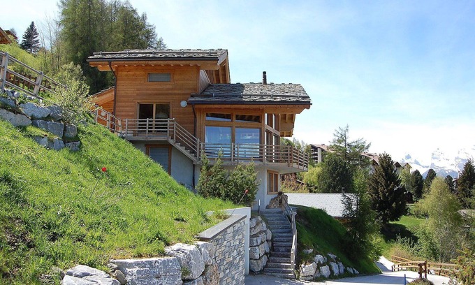 Nendaz House | Stunning private villa for 10 people with WIFI, TV and terrace