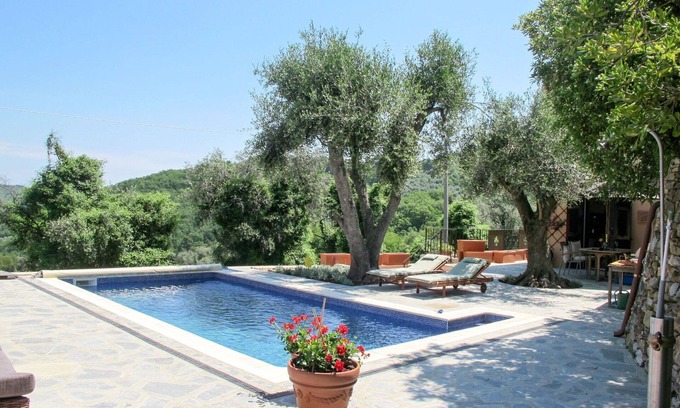 Boscomare House | Stunning private villa for 4 people with private pool, A/C, TV, patio, panoramic view and parking