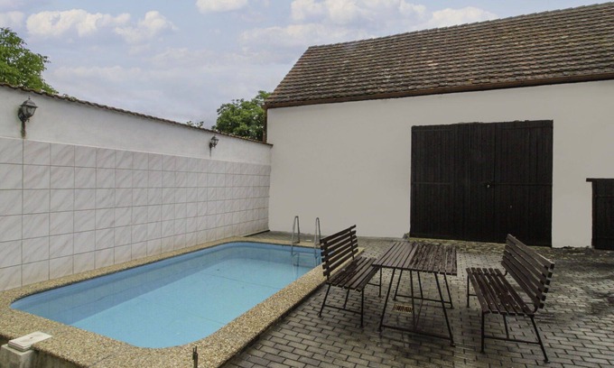 Sedlec Villa | Stunning private villa for 8 guests with private pool, TV and pets allowed