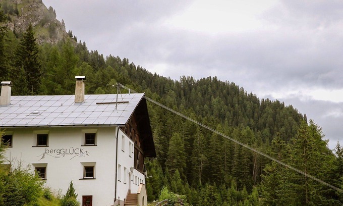 Spiss House | Stunning private villa for 8 people with TV, panoramic view and parking