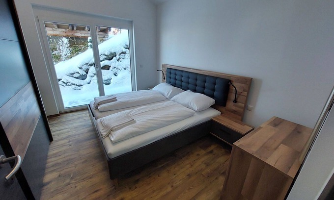 Bad Sankt Leonhard im Lavanttal House | Stunning private villa for 6 guests with hot tub, WIFI, TV, terrace and parking