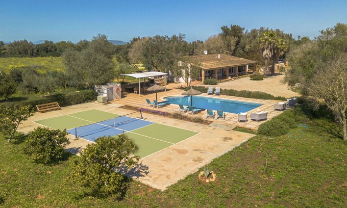 Felanitx House | Stunning private villa for 6 people with WIFI, private pool, A/C, TV and terrace