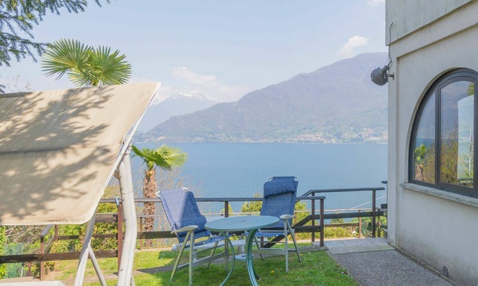 Calozzo House | Stunning private villa for 2 guests with TV, patio and pets allowed