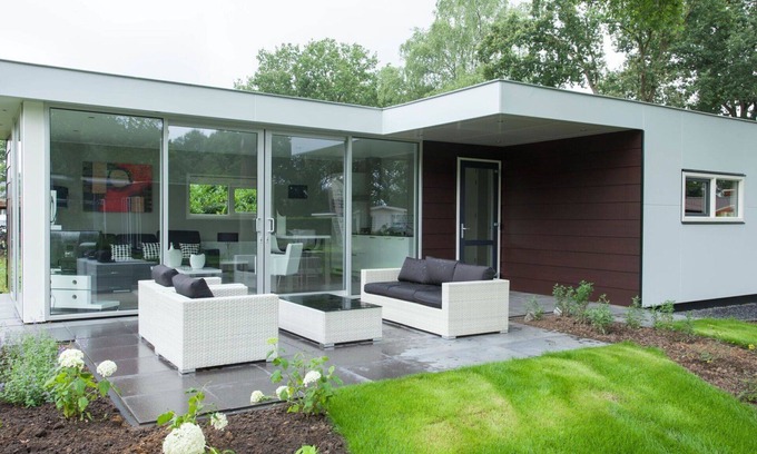 Susteren House | Stunning private villa for 6 people with WIFI, pool, TV, terrace and parking