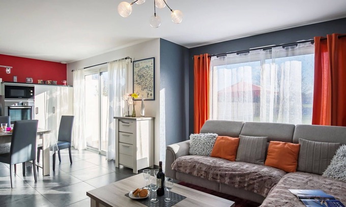Goulven House | Stunning private villa for 4 people with WIFI, TV, terrace and parking