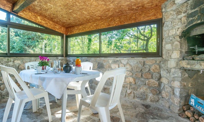 Valgorge House | Stunning private villa for 4 guests with A/C, TV, pets allowed and parking