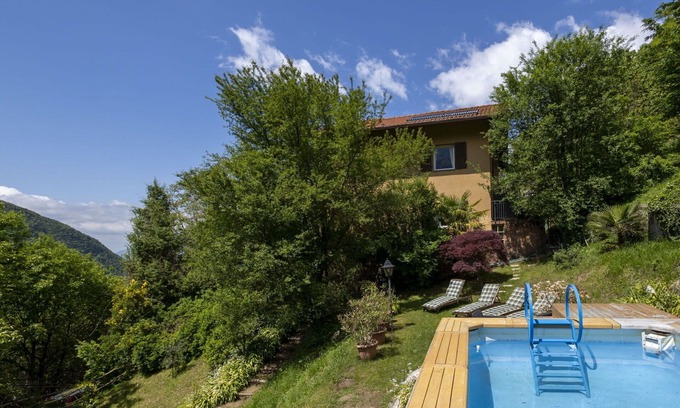 Pisogne Villa | Stunning private villa for 16 guests with WIFI, private pool, TV, patio, pets allowed and parking