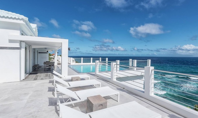 Dawn Beach Estates Villa | Stunning & Secluded Waterfront w/Beach and Club Access, Gym