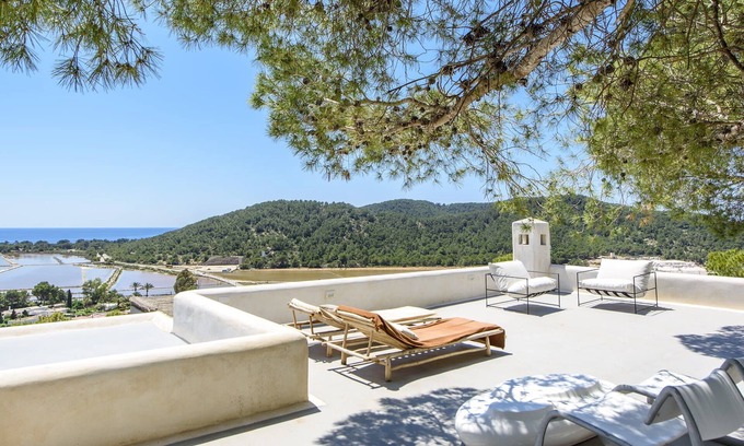 Ibiza Town Villa | Stunning Salinas