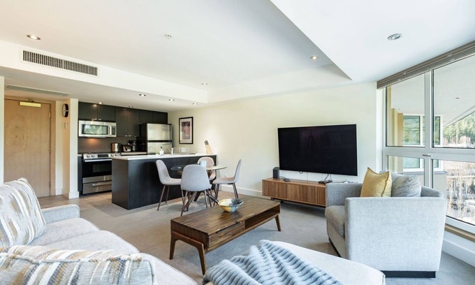 Blackcomb Condo | Stunning ski-in/out | AC | Complex pool & hot tub