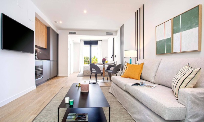 Distrito Norte Sierra Apartment | Stunning studio with terrace, pool and parking. Arruzafa II