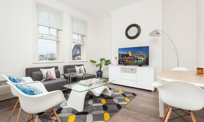 Millers Point Apartment | STUNNING SYDNEY HOME 9